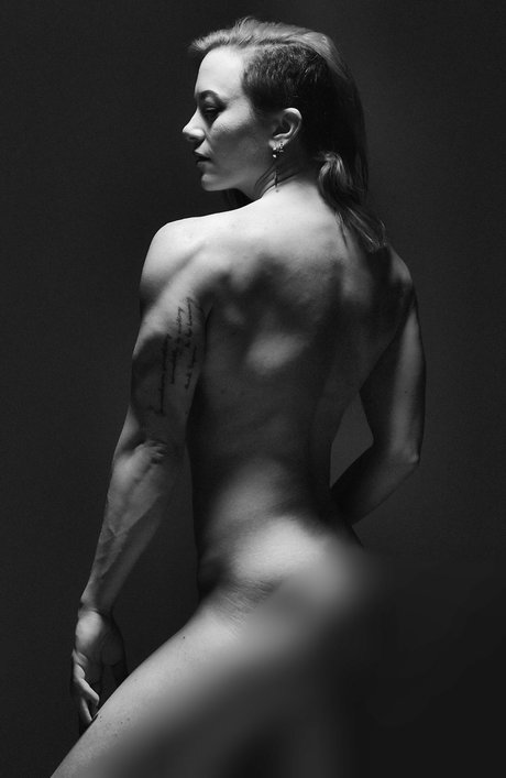 Claire Max
