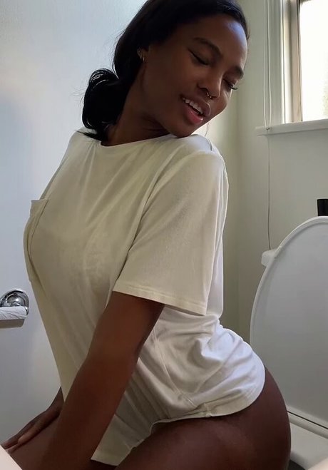 Quenlin Blackwell  nude leaked OnlyFans photo