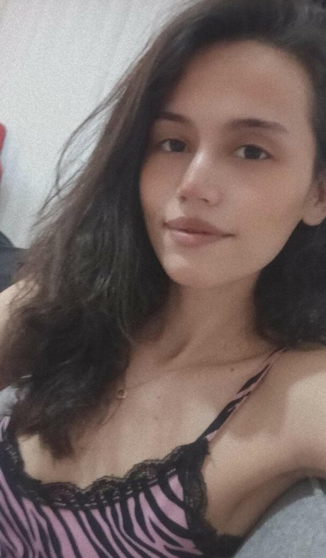Naken lekkede OnlyFans-bilde av Arlequin Asmr