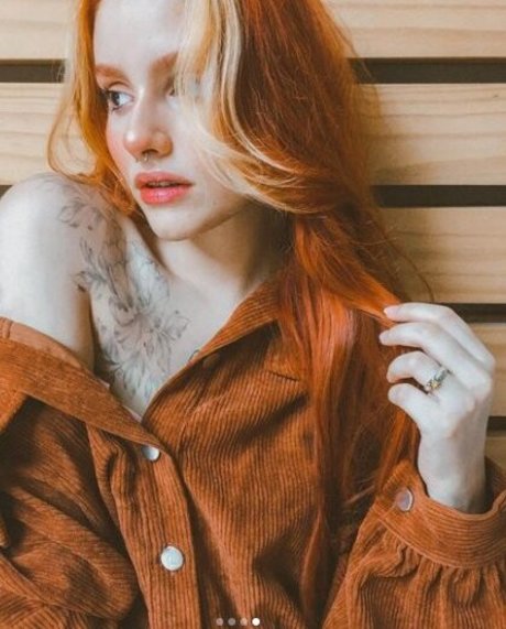 Naken läckt OnlyFans-bild av Larie S