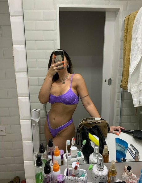 Nahá fotka uniklých OnlyFans od Ninacroft