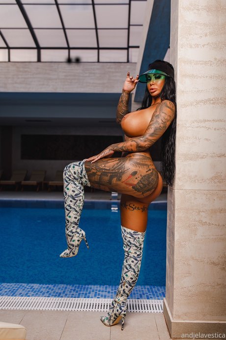 Foto nua vazada do OnlyFans de Andjela Vestica