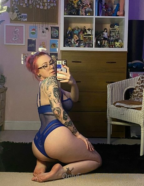 Naakte gelekte OnlyFans-foto van Kaijurose