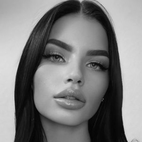 Nahá fotka uniklých OnlyFans od Angelique