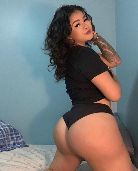 Foto nua vazada do OnlyFans de Sarah Nicole Vongphakdy