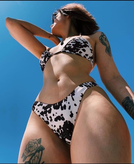 Naken lekkede OnlyFans-bilde av Mystichan