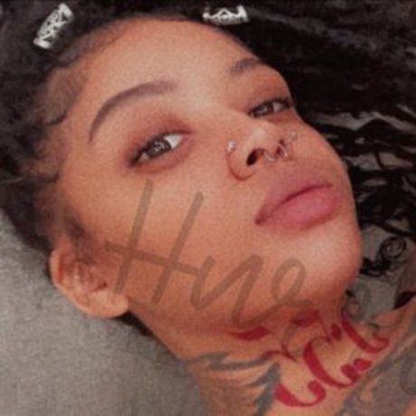 Naken lekkede OnlyFans-bilde av Hurricanetori
