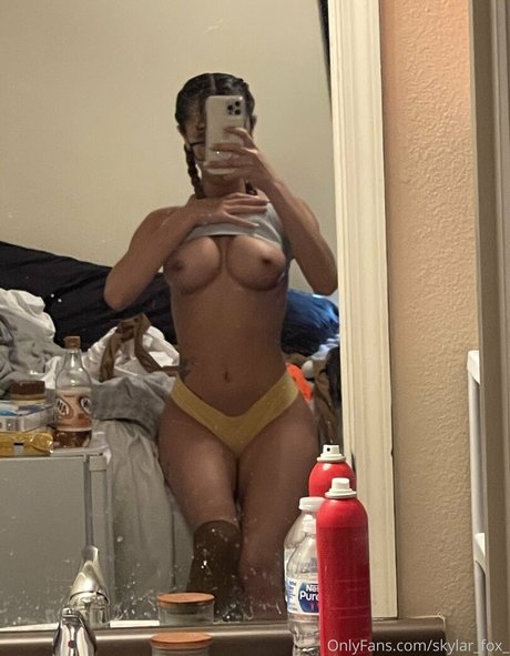 Photo nue de fuite OnlyFans de Skylar Fox