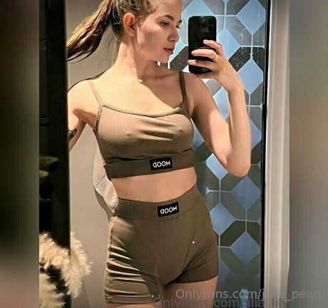 Julia_pearl