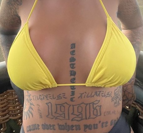 Naken lekkede OnlyFans-bilde av Bbyekra