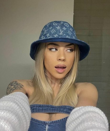 Обнаженная фотография утечки OnlyFans от Gaia Clerici