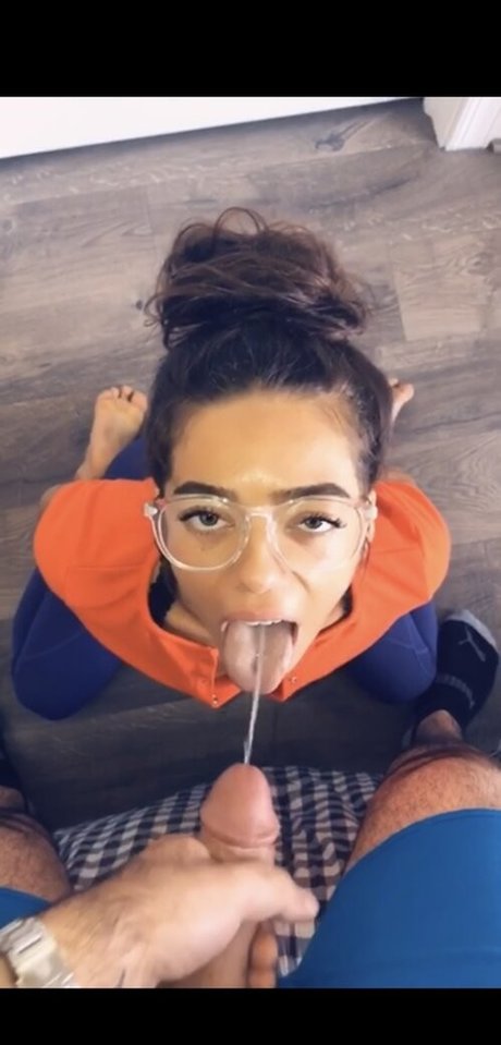 Naken lekkede OnlyFans-bilde av Mellisa Kay