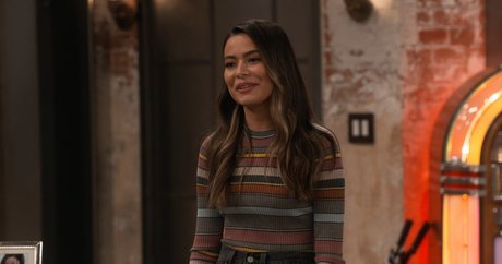 Miranda Cosgrove