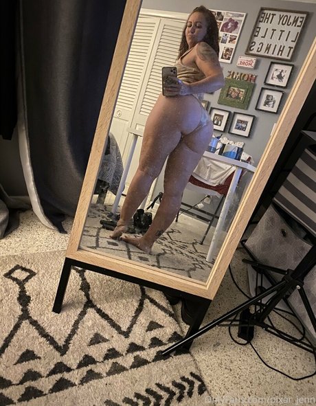 Ishrn OnlyFansリークヌード写真