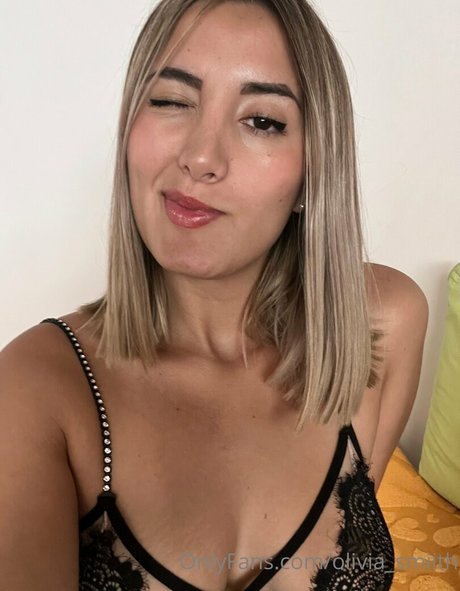 Oliviasmiithfree  nude leaked OnlyFans photo