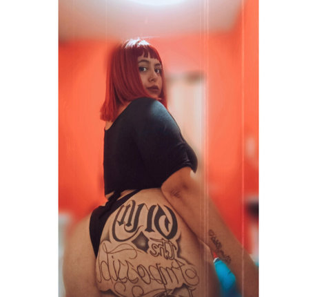 Nahá fotka uniklých OnlyFans od Chachekush420