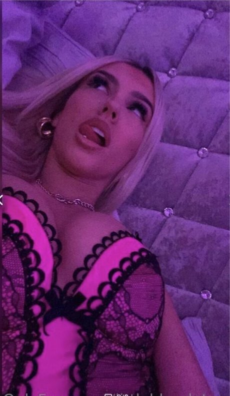 Foto desnuda filtrada de OnlyFans de Littleblondetease