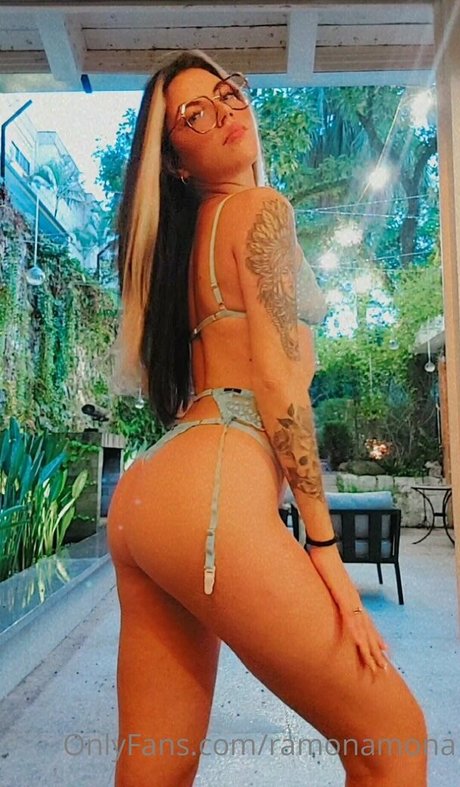 Naken lekkede OnlyFans-bilde av Ramonamona