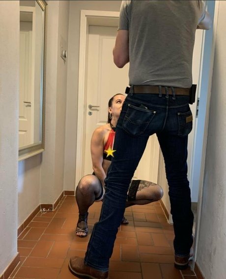 Nahá fotka uniklých OnlyFans od Mabelle