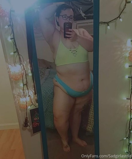 Sadgirlastridsfree