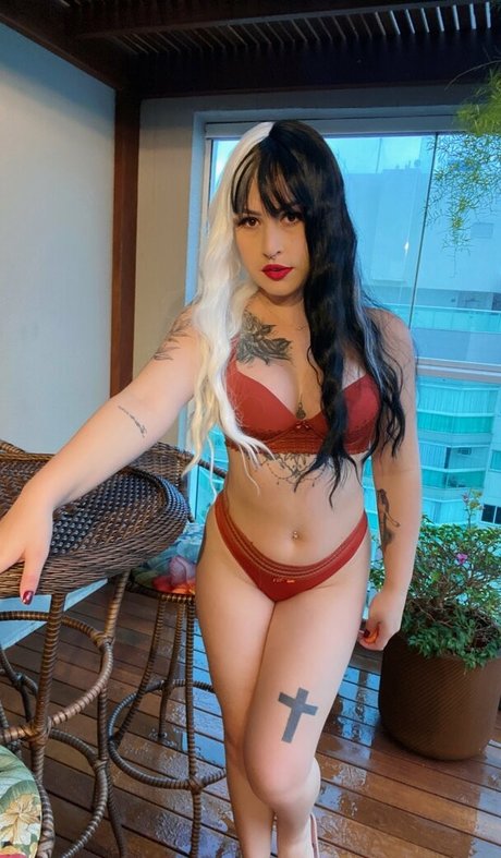 Naken lekkede OnlyFans-bilde av Lizabluefree