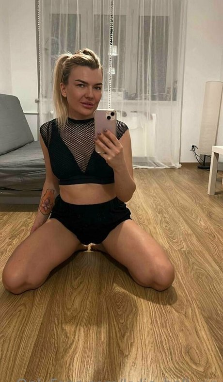 Thehottestmom