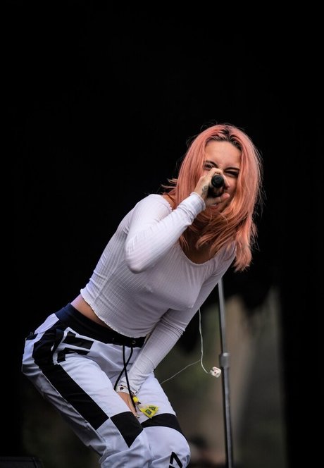 Bea Miller