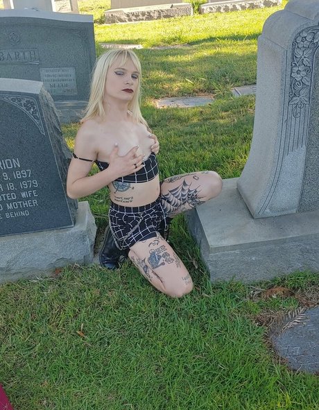 Tssnowqueen  nude leaked OnlyFans photo