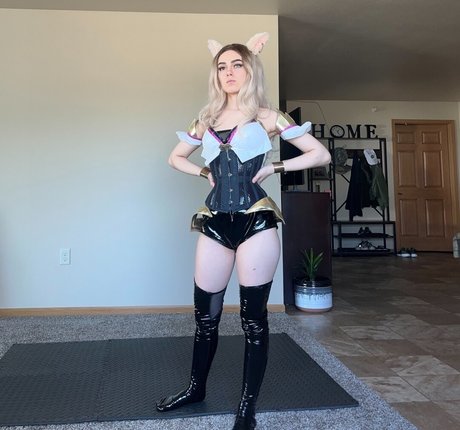 Nahá fotka uniklých OnlyFans od Awkspewroo2
