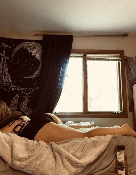 Naken lekkede OnlyFans-bilde av Kallielonewolf17