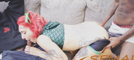 Naken lekkede OnlyFans-bilde av Semajmedia
