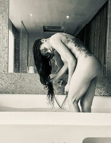 Anya Ivy