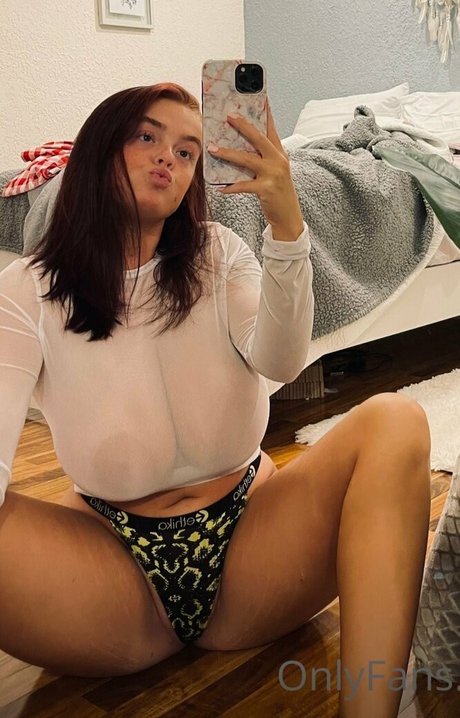 Naken läckt OnlyFans-bild av Therealtayyy