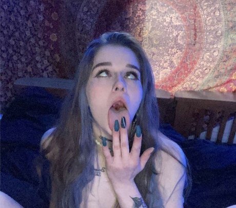 Cosmicalienlove  nude leaked OnlyFans photo