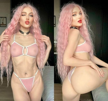 Naken läckt OnlyFans-bild av Camidiva
