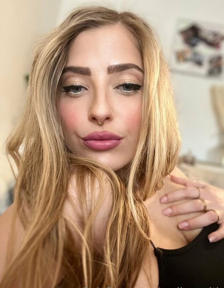 Nagie wyciekłe zdjęcie OnlyFans od Emilysmith