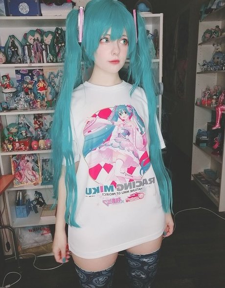 Saya Scarlet