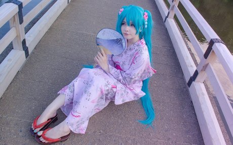 Saya Scarlet