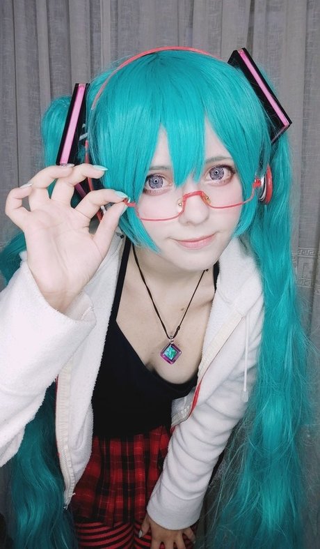 Saya Scarlet