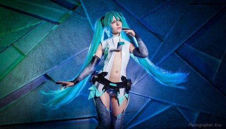 Saya Scarlet
