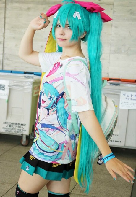 Saya Scarlet