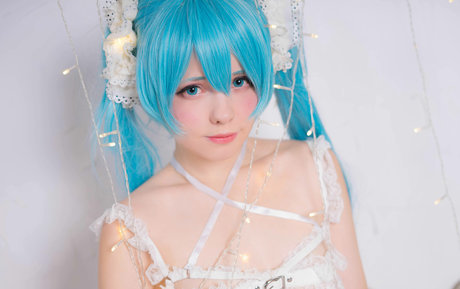 Saya Scarlet