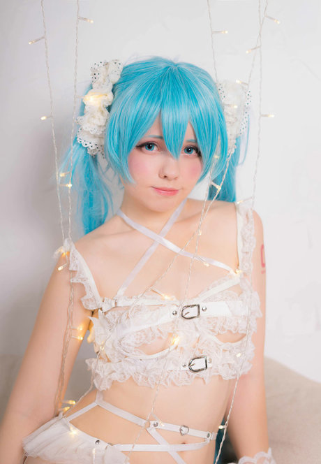 Saya Scarlet