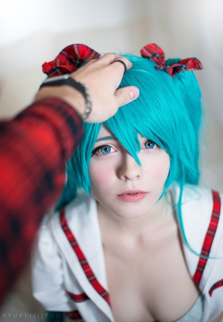 Saya Scarlet