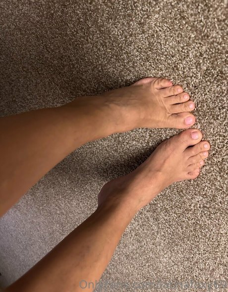 Latinafoxy69