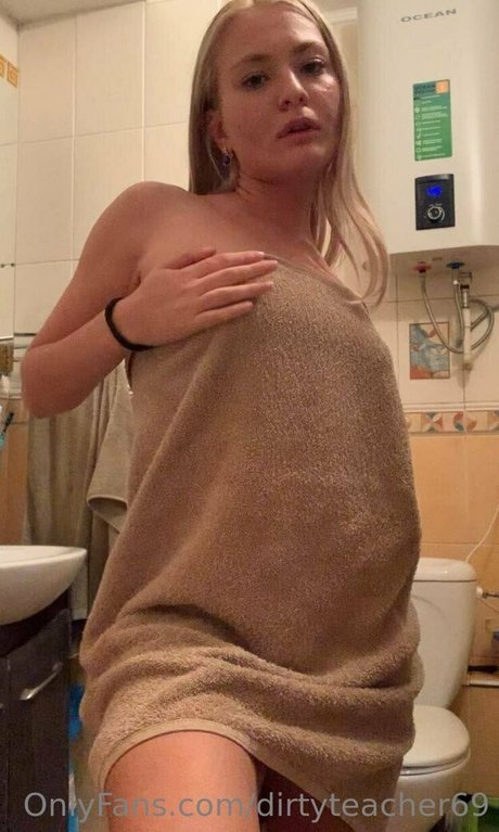 Naken lekkede OnlyFans-bilde av Dirtyteacher69