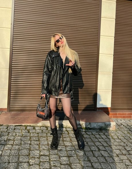 Outlawblonde