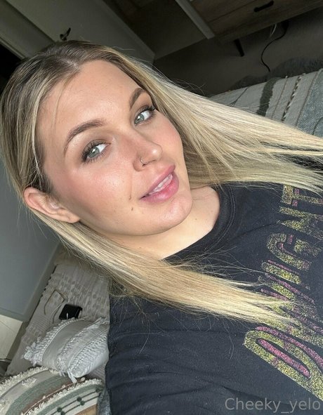 Cheekyyelofree
