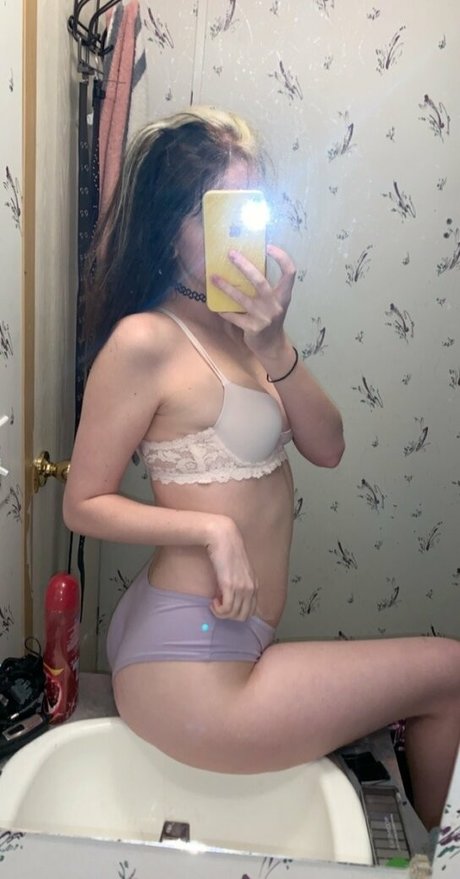 Nagie wyciekłe zdjęcie OnlyFans od Gothichorrorcliche