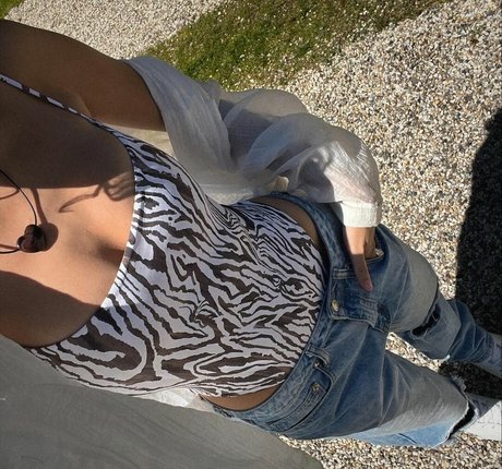 Nacktes geleaktes OnlyFans-Foto von Ella Mendelsohn